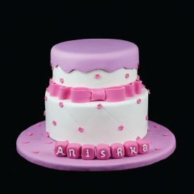 2KG Baby girl shoe cake