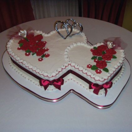 Couple cake heart shaped cake